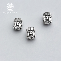 Charm bạc hình phật xỏ ngang