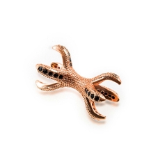 Charm si hồng đính đá đen xỏ hạt 2 đầu