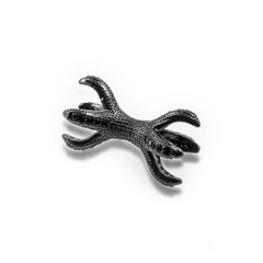 Charm si hồng đính đá đen xỏ hạt 2 đầu