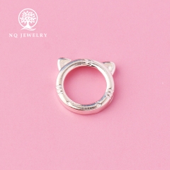 Charm bạc hình hổ