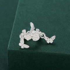 Charm bạc hình vòng hoa bướm