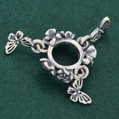 Charm bạc hình vòng hoa bướm