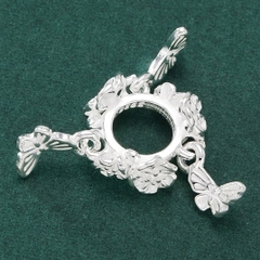 Charm bạc hình vòng hoa bướm