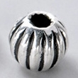 Charm bi bạc họa tiết kẻ dọc