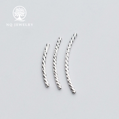 Charm bạc hình ống họa tiết xoắn