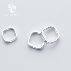 Charm bạc viền vuông bo cạnh để lồng hạt vào giữa