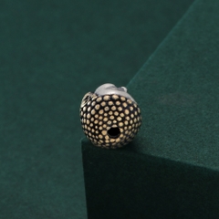 Charm bạc đầu Phật xỏ ngang