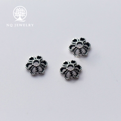 Charm bạc chụp hạt họa tiết hoa văn