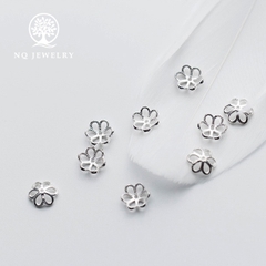 Charm bạc chụp hạt hoạ tiết hoa văn (trắng)