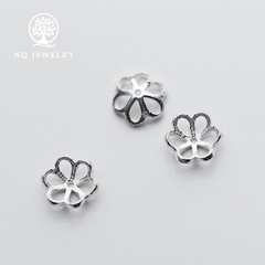 Charm bạc chụp hạt hoạ tiết hoa văn (trắng)