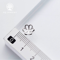 Charm bạc chụp hạt hoạ tiết hoa văn (trắng)