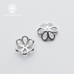 Charm bạc chụp hạt hoạ tiết hoa văn (trắng)