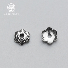 Charm bạc chụp hạt hoạ tiết hoa văn
