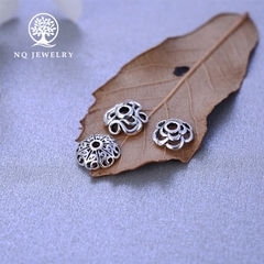 Charm bạc chụp hạt họa tiết hoa hồng