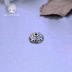 Charm bạc chụp hạt họa tiết hoa hồng