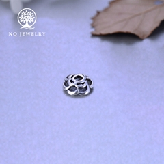 Charm bạc chụp hạt họa tiết hoa hồng