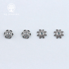 Charm bạc chụp hạt họa tiết hoa văn lá 8 cánh