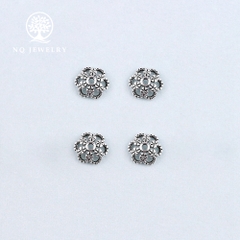 Charm bạc chụp hạt họa tiết hoa văn lá 8 cánh