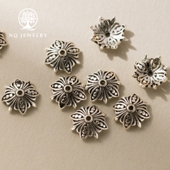 Charm chặn đầu khay hoa rỗng