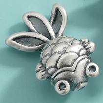 Charm bạc 3D cá vàng xỏ ngang