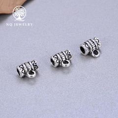 Charm bạc gắn charm treo họa tiết hoa văn