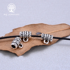 Charm bạc gắn charm treo họa tiết hoa văn