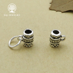 Charm bạc gắn charm treo họa tiết hoa văn