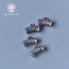 Charm bạc họa tiết cổ điển gắn charm treo
