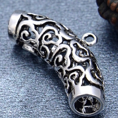 Charm bạc hình trụ xỏ ngang để gắn charm treo