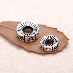 Charm bạc chặn hạt lục tự minh chú