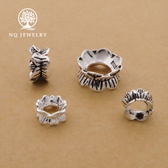 Charm bạc chặn hạt họa tiết hoa sen 2 đầu