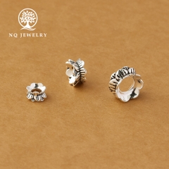 Charm bạc chặn hạt họa tiết hoa sen 2 đầu