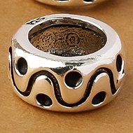 Charm bạc chặn hạt họa tiết hoa văn