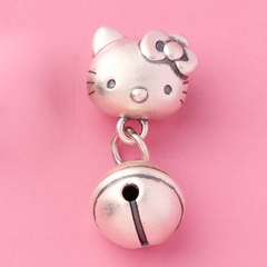 Charm bạc xỏ ngang hình mèo hello kitty