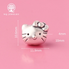 Charm bạc xỏ ngang hình mèo hello kitty