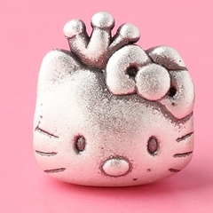Charm bạc xỏ ngang mèo hello kitty