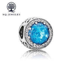 Charm bạc xỏ ngang đính đá pandora