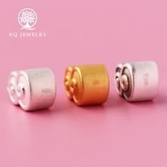 Charm bạc xỏ ngang hình trái bầu
