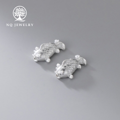 Charm bạc cá chép xỏ ngang