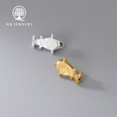 Charm bạc cá chép xỏ ngang