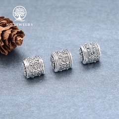 Charm chặn hạt đa giác hoa văn