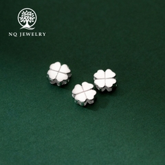 Charm bạc cỏ 4 lá xỏ ngang