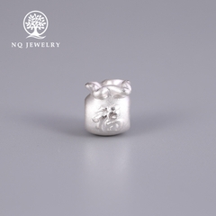 Charm bạc túi may mắn xỏ ngang