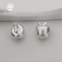 Charm bạc trái táo APPLE xỏ ngang