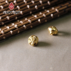 Charm bạc mạ vàng hình hoa hồng xỏ ngang