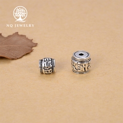 Charm bạc hình trống họa tiết lục tự mình chú xỏ ngang