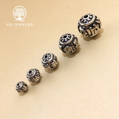 Charm bạc hình cầu họa tiết lục tự minh chú xỏ ngang