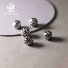 Charm bạc hình cầu họa tiết đồng tiền xỏ ngang