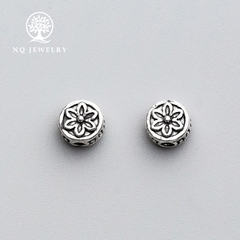 Charm bạc hình hoa