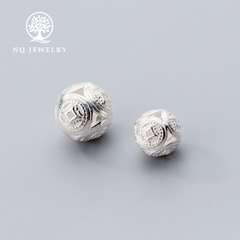 Charm bạc tròn họa tiết đồng tiền xỏ ngang